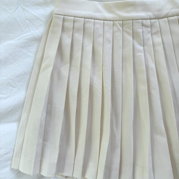 Abercrombie & Fitch Ivory Pleated Skort Size Small - Picture 3 of 6